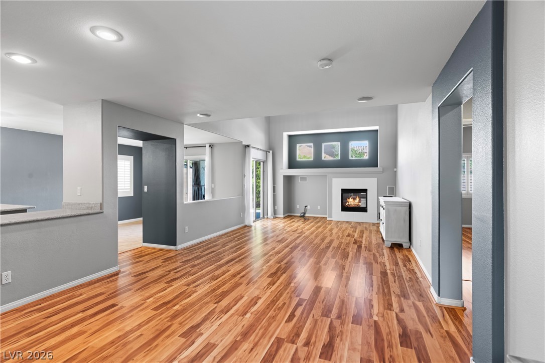 5590 Nimes Avenue Property Photo 4