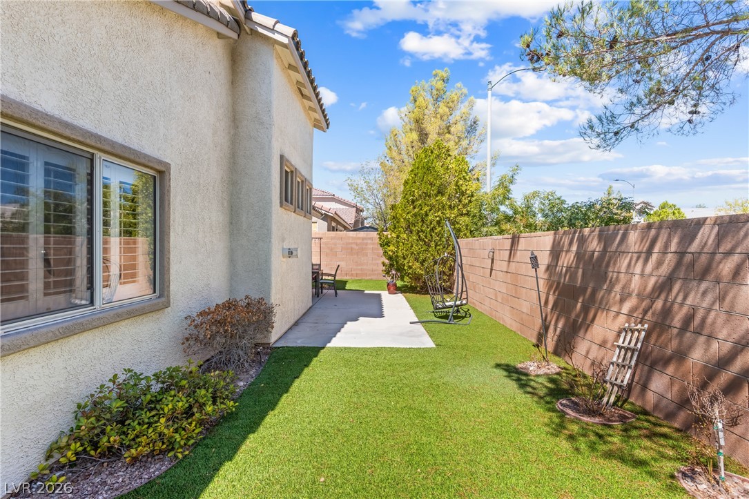 5590 Nimes Avenue Property Photo 38
