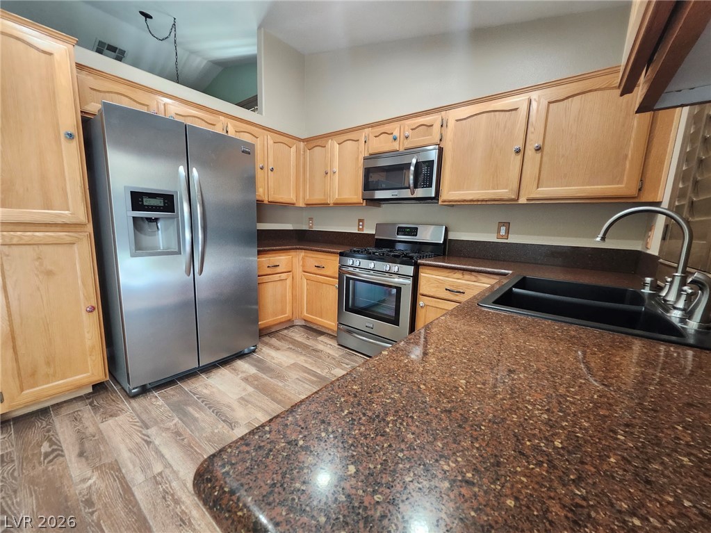 1516 Waterton Drive Property Photo 7
