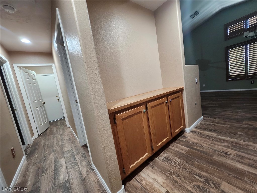 1516 Waterton Drive Property Photo 8