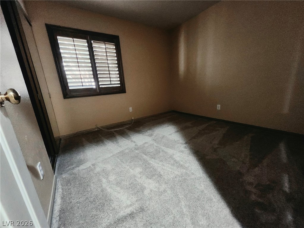 1516 Waterton Drive Property Photo 12