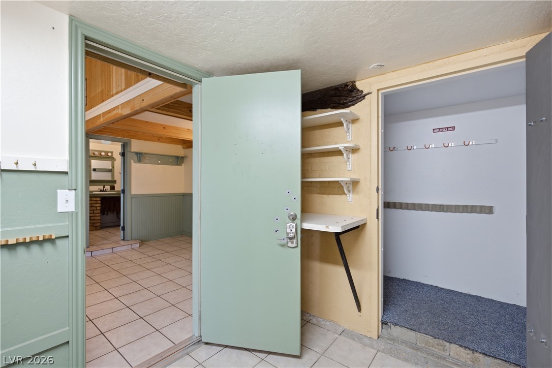 623 I Avenue Property Photo 21