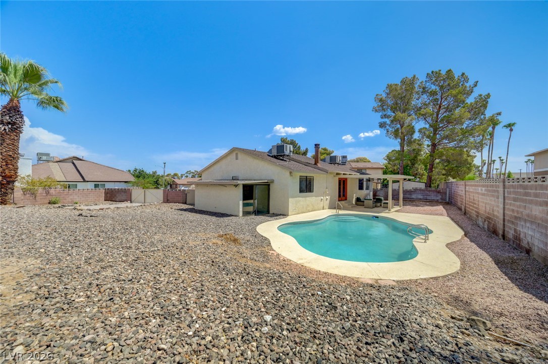 3195 Carmelita Circle Property Photo 26