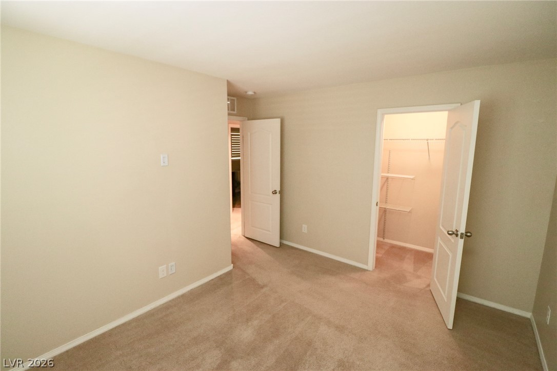 10624 Derby Peak Lane Property Photo 12