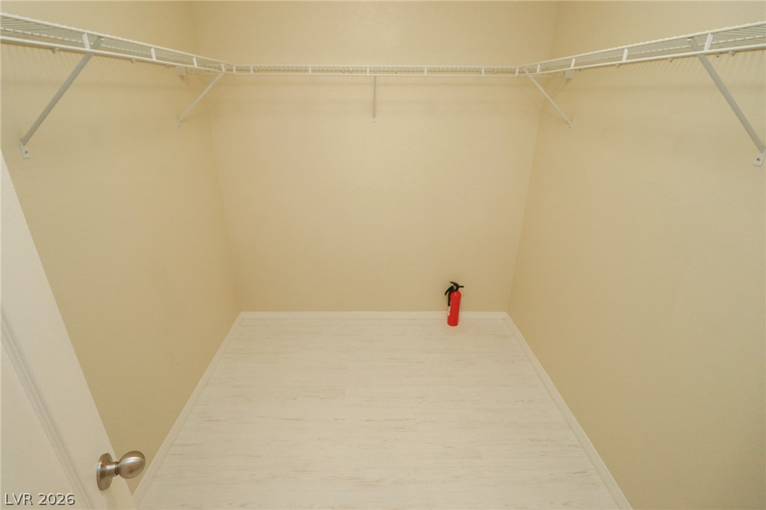 10624 Derby Peak Lane Property Photo 19