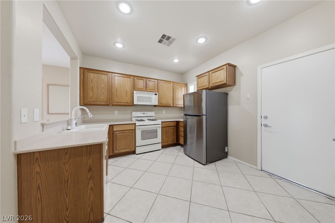 2524 Eclipsing Stars Drive Property Photo 12
