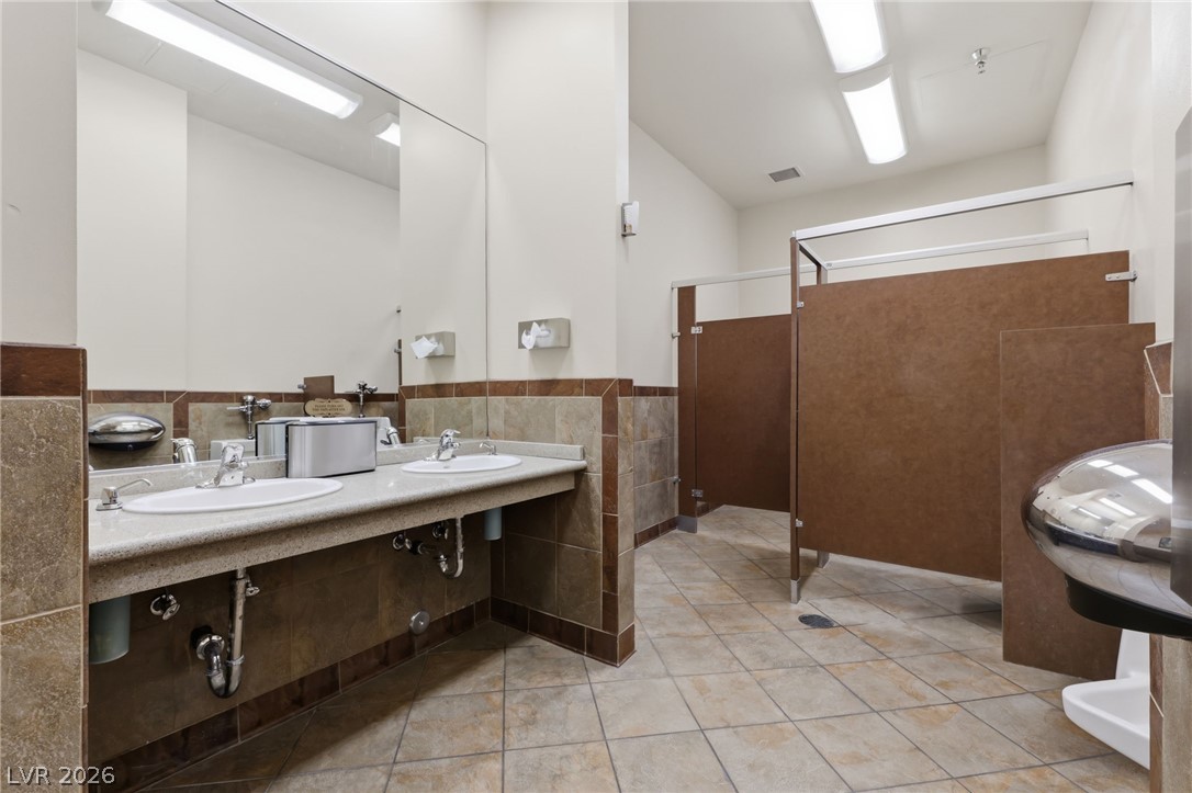 2524 Eclipsing Stars Drive Property Photo 46