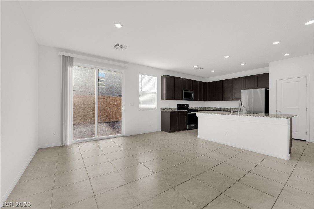 8968 Lucky Crest Street Property Photo 7
