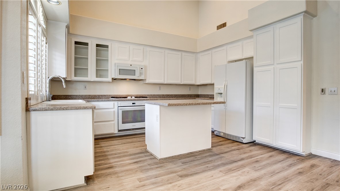 9500 Catalina Cove Circle Property Photo 17