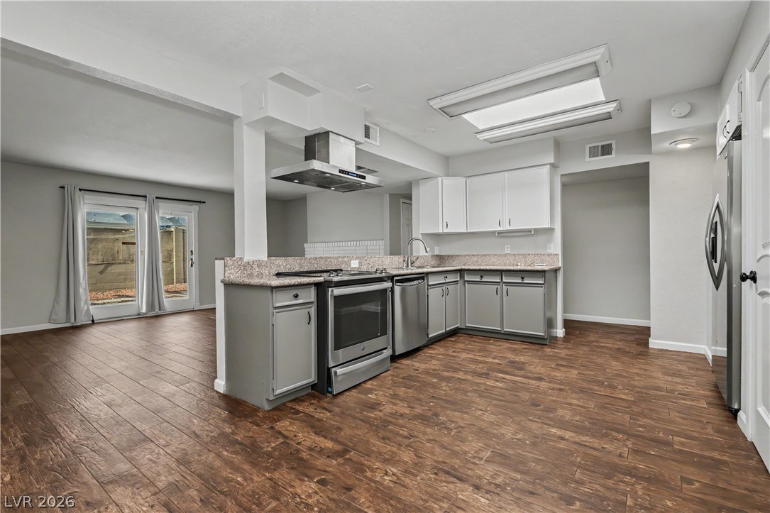 6908 Kinkenon Drive Property Photo 10