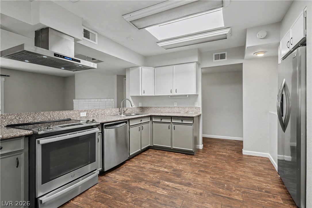 6908 Kinkenon Drive Property Photo 11