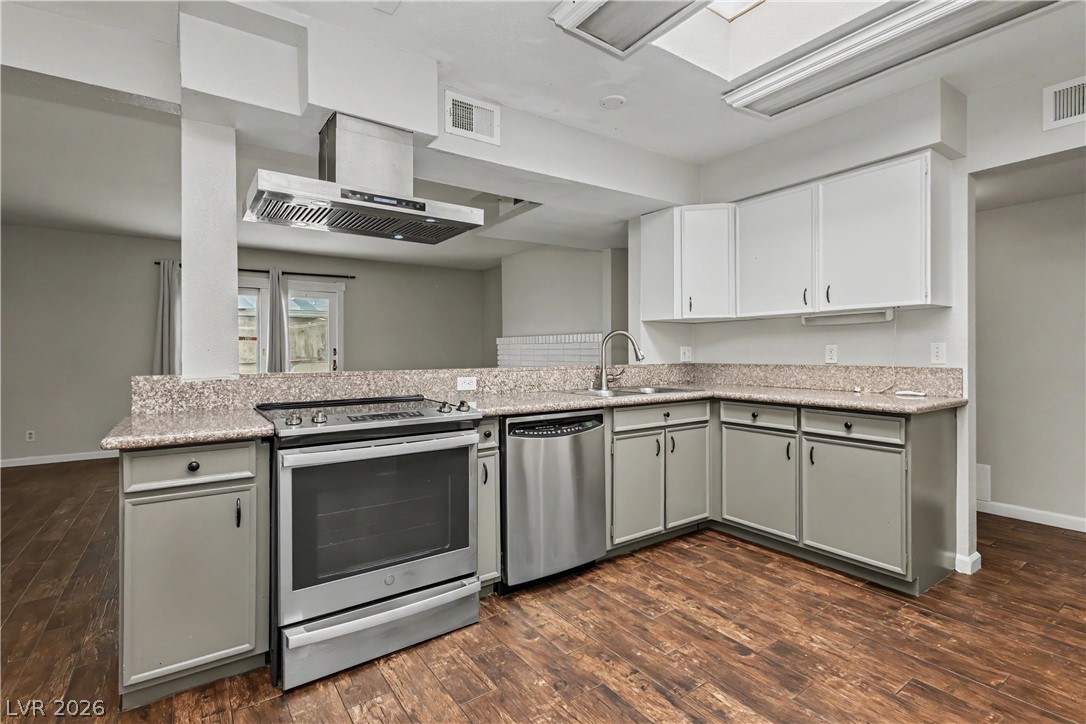 6908 Kinkenon Drive Property Photo 12