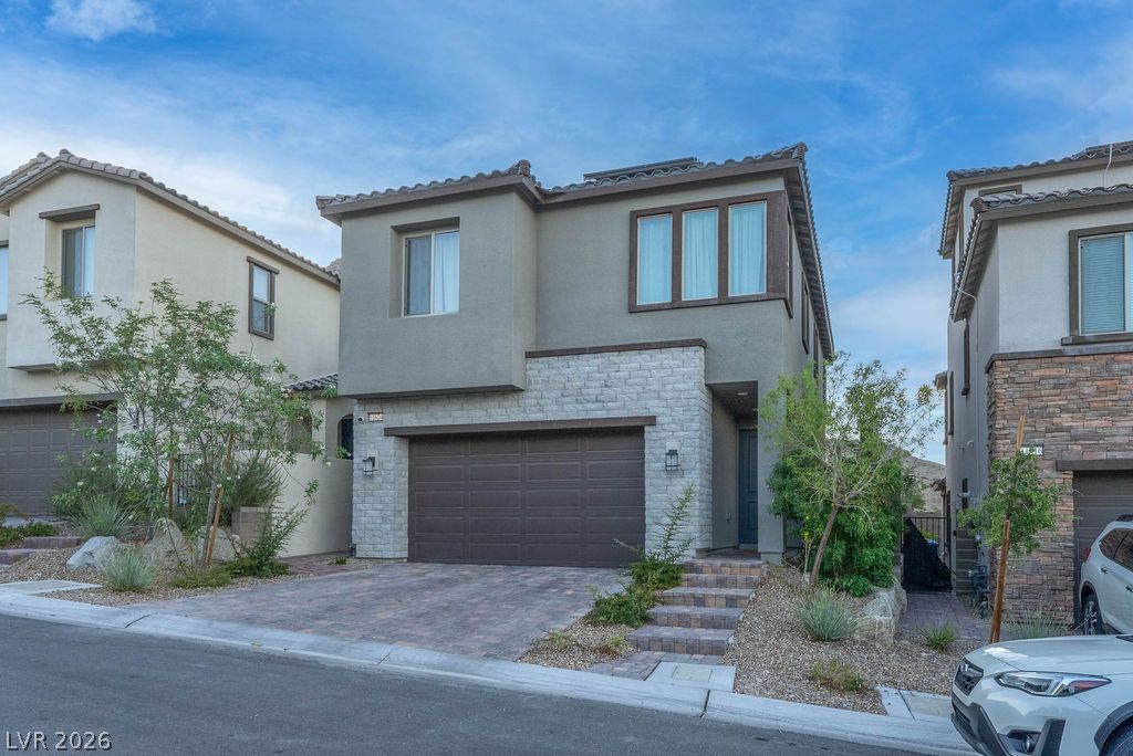 11620 Desert Hollow Avenue Property Photo 1