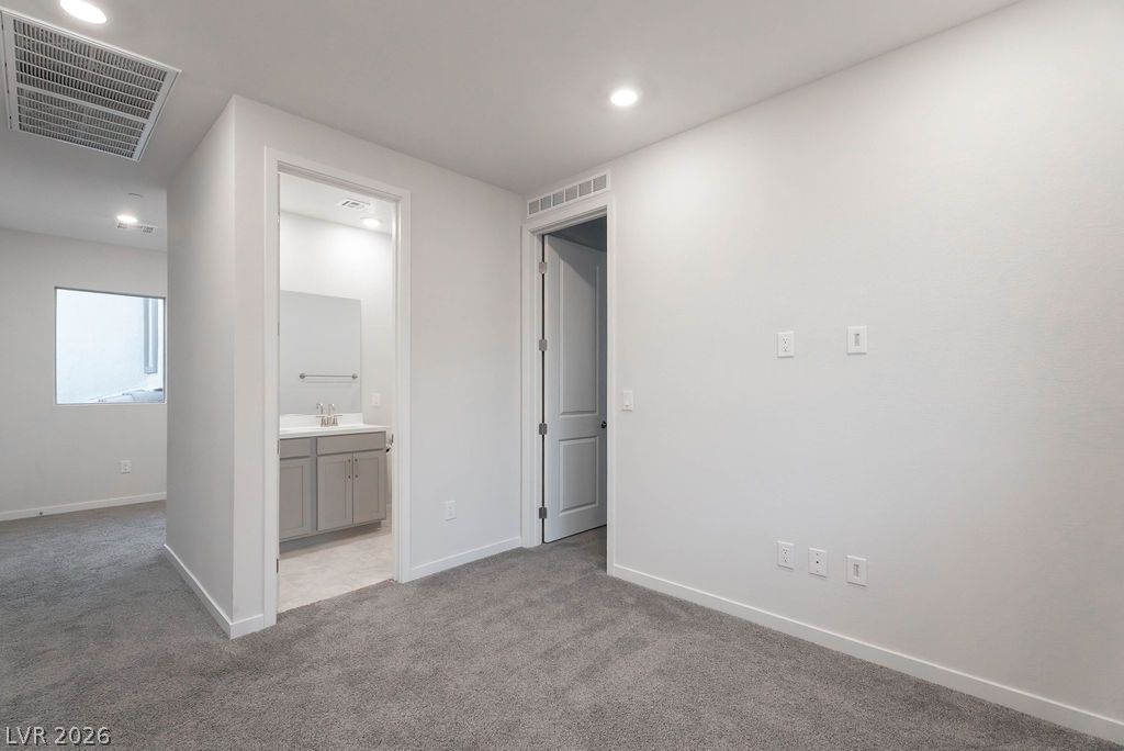 11620 Desert Hollow Avenue Property Photo 22