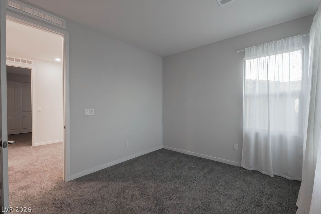 11620 Desert Hollow Avenue Property Photo 28