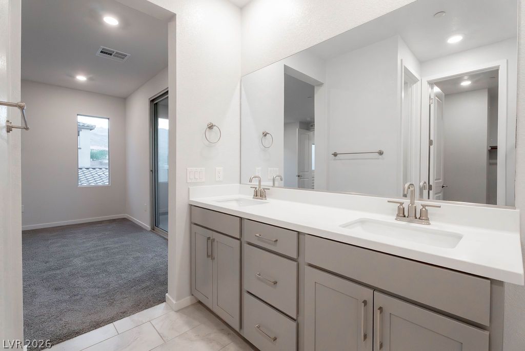 11620 Desert Hollow Avenue Property Photo 37