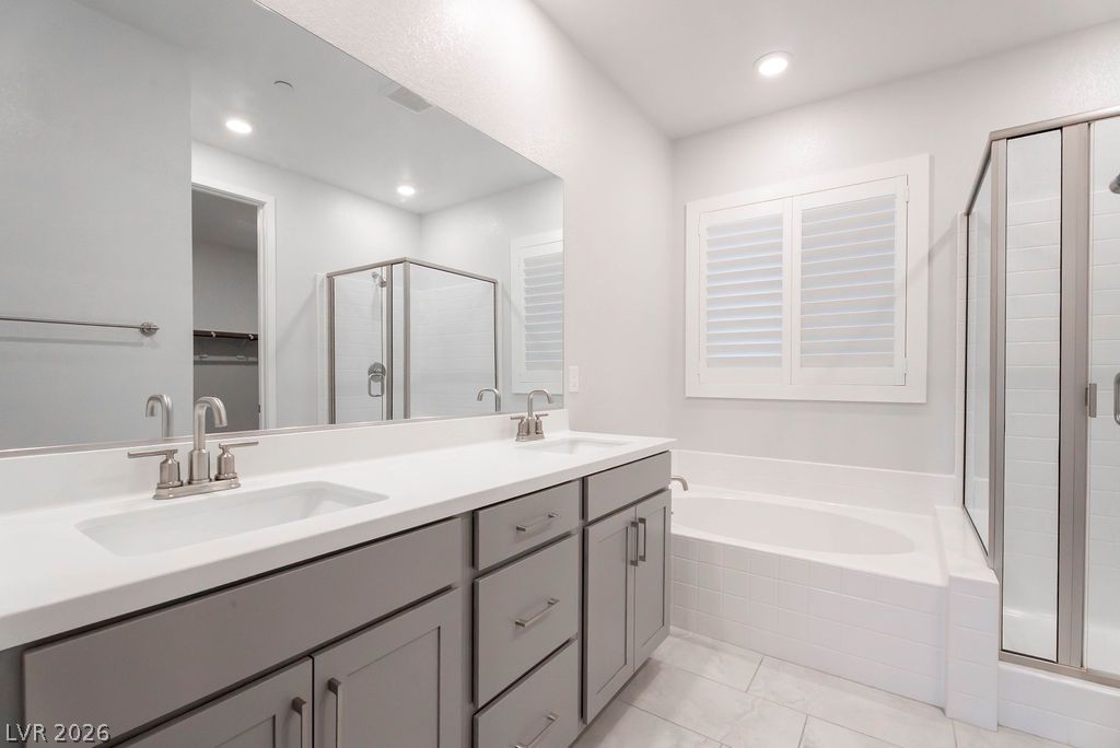 11620 Desert Hollow Avenue Property Photo 38