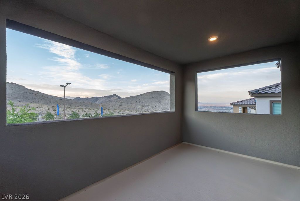11620 Desert Hollow Avenue Property Photo 41