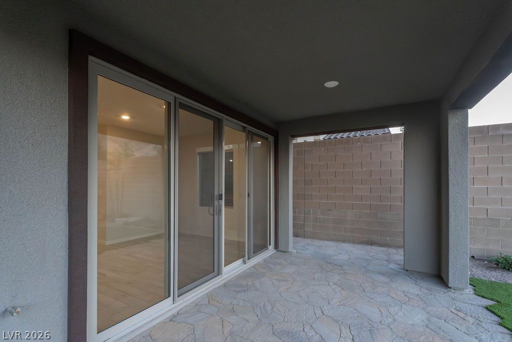 11620 Desert Hollow Avenue Property Photo 47