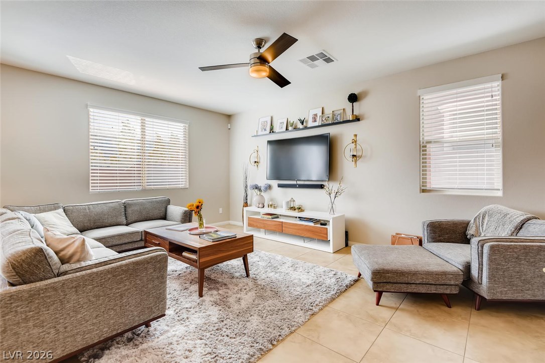 10511 Harvest Green Way Property Photo 4
