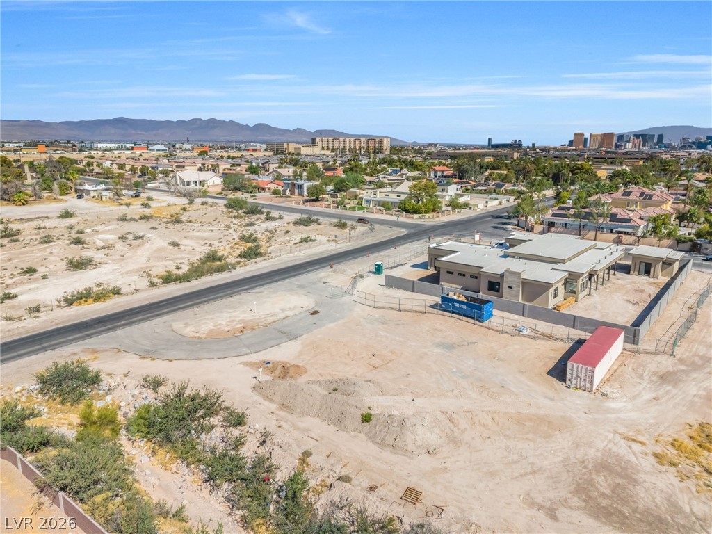 7538 Gilespie Street Property Photo 8