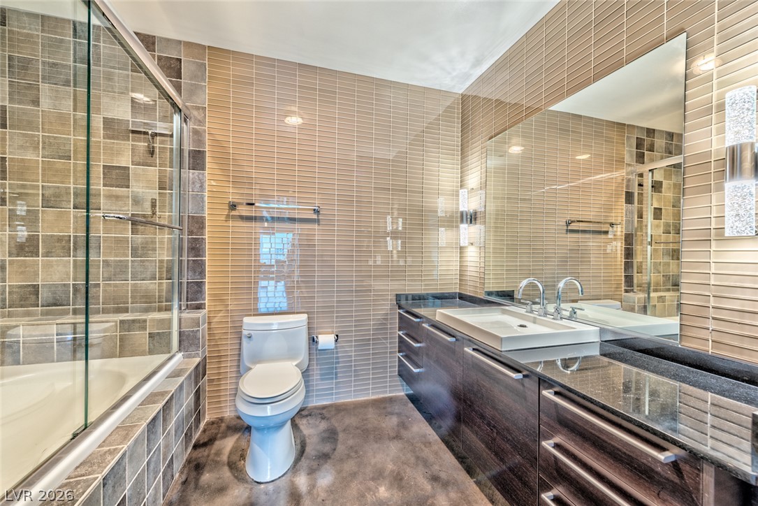 200 Hoover Avenue 1708 Property Photo 8