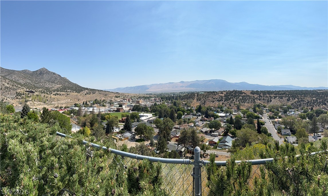 741 South First Street Property Photo 15