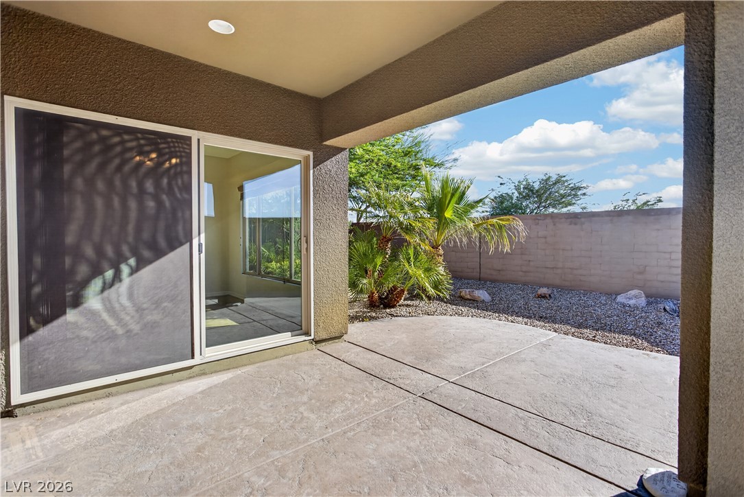 1010 Winder Stock Trail Property Photo 4