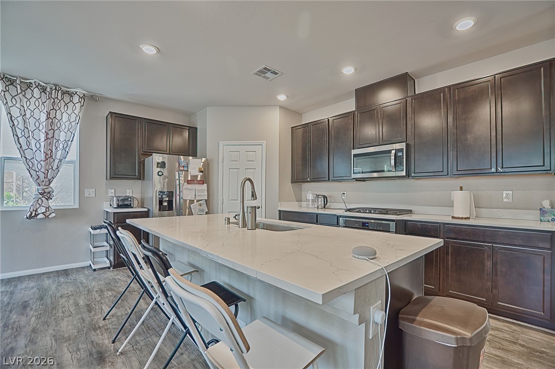 5546 Lushan Street Property Photo 8