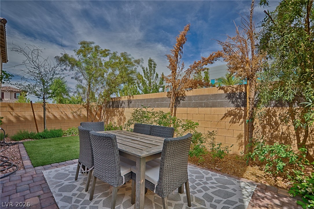5546 Lushan Street Property Photo 29