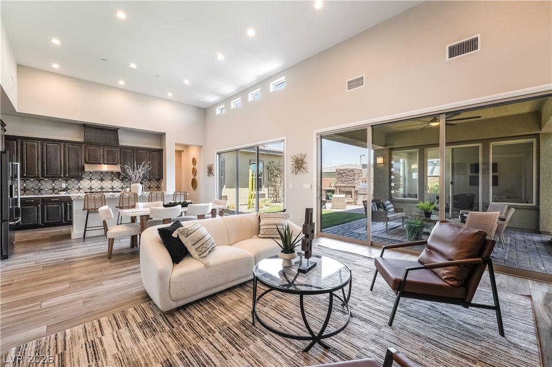 6706 Desert Crimson Street Property Photo 1