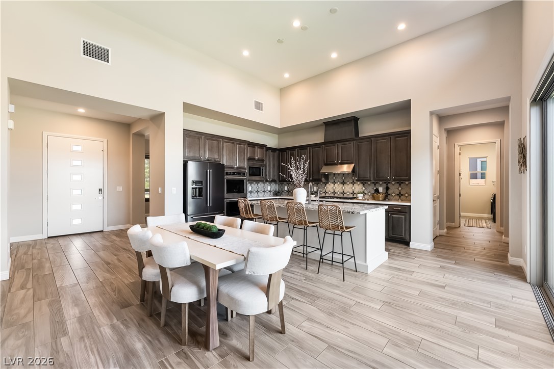 6706 Desert Crimson Street Property Photo 13