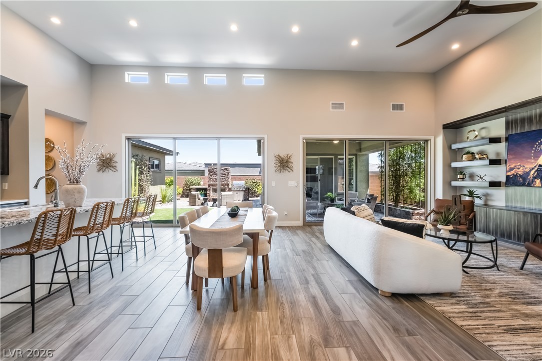 6706 Desert Crimson Street Property Photo 14
