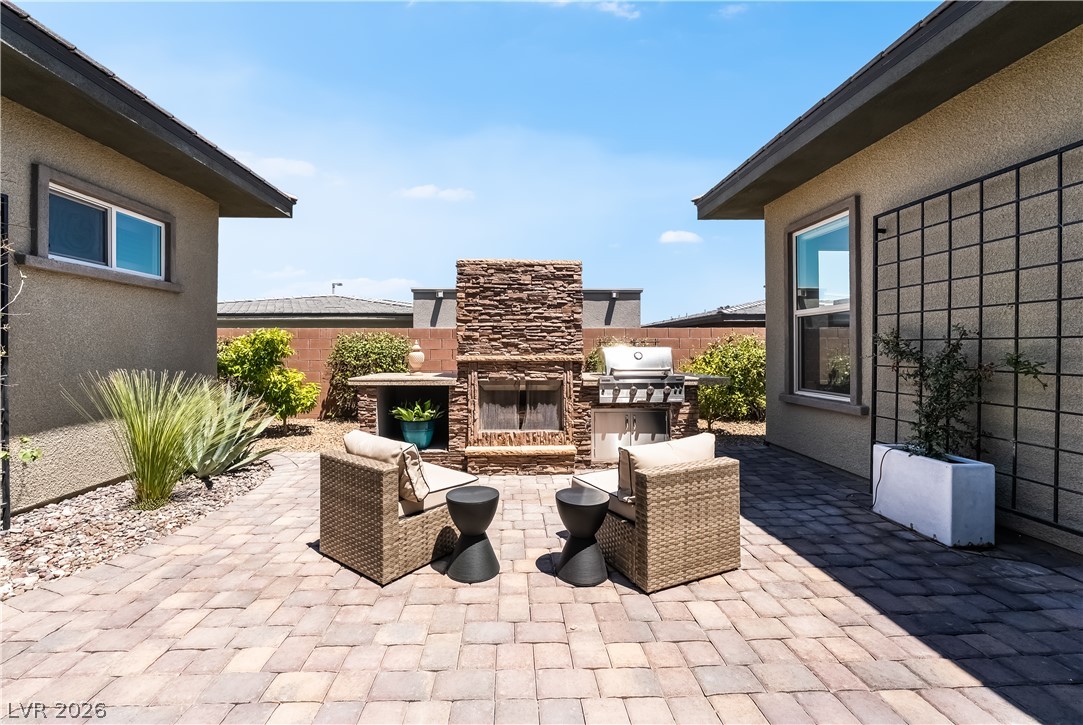 6706 Desert Crimson Street Property Photo 44