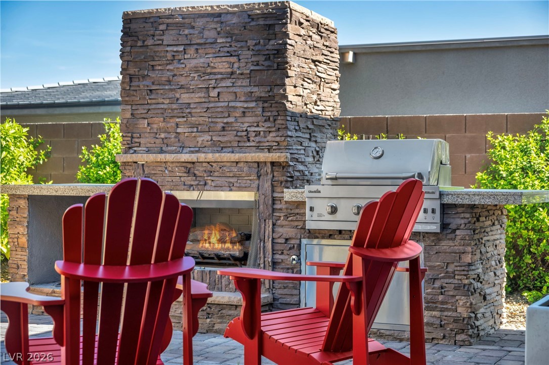 6706 Desert Crimson Street Property Photo 46