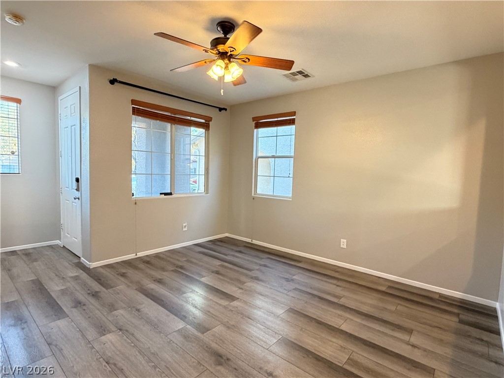 7237 Mineral Park Avenue Property Photo 8