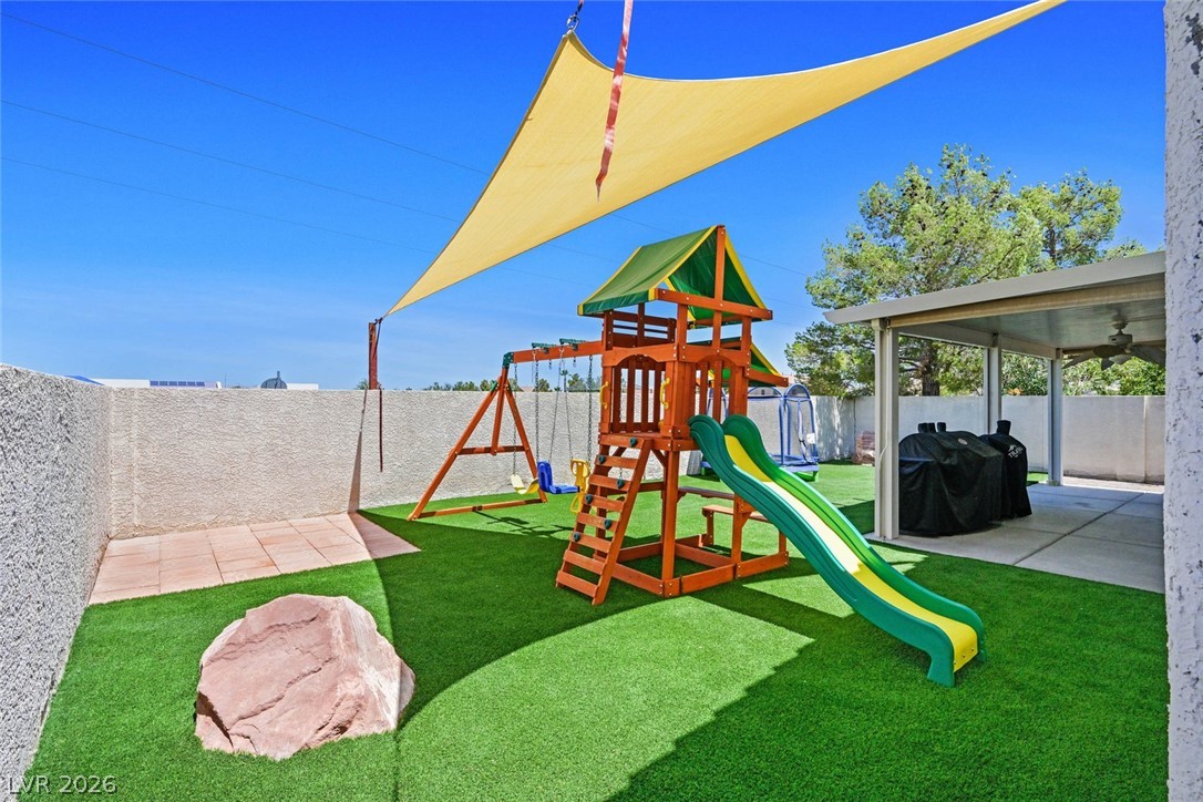 328 Jolly January Avenue Property Photo 34