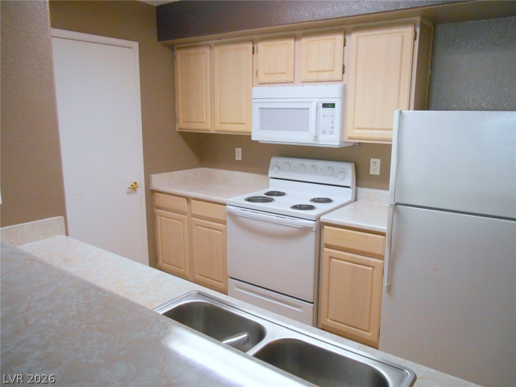 555 Silverado Ranch Boulevard 1073 Property Photo 3
