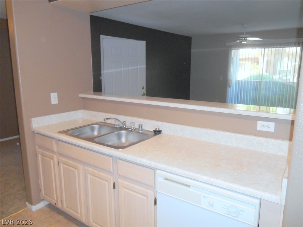 555 Silverado Ranch Boulevard 1073 Property Photo 5
