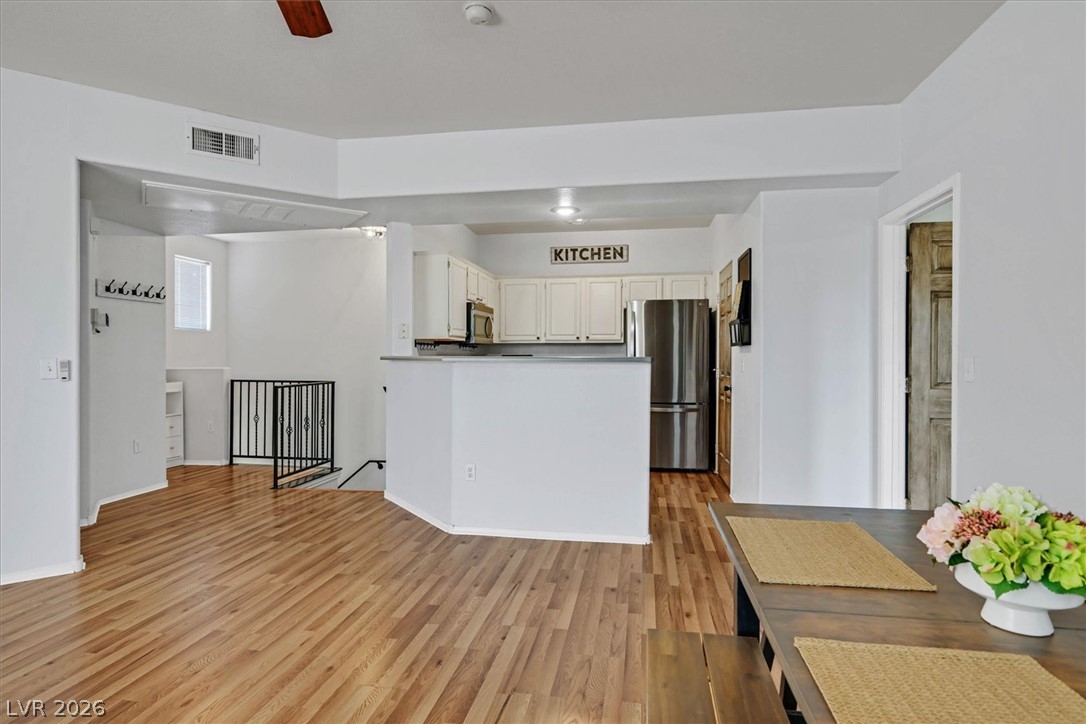 8555 West Russell Road 2069 Property Photo 13