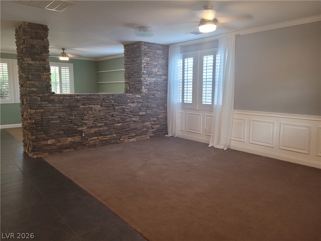 11078 Village Crest Lane Property Photo 7