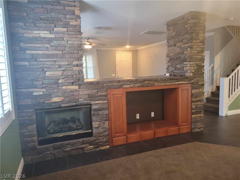 11078 Village Crest Lane Property Photo 8
