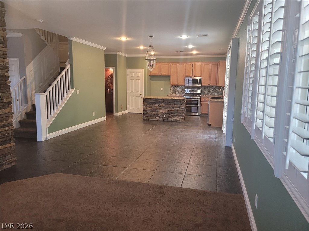 11078 Village Crest Lane Property Photo 9