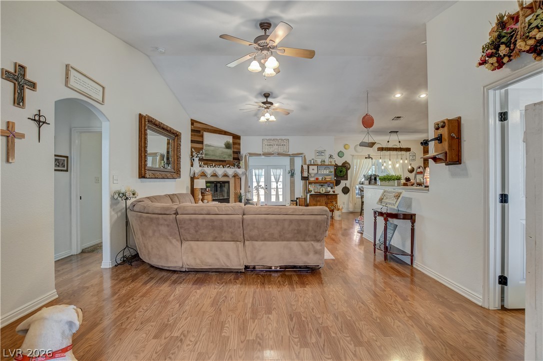 1374 Lake Valley Drive Property Photo 8