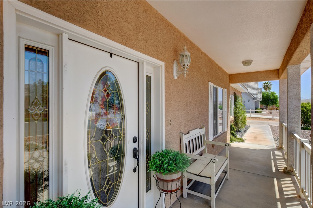 1374 Lake Valley Drive Property Photo 11