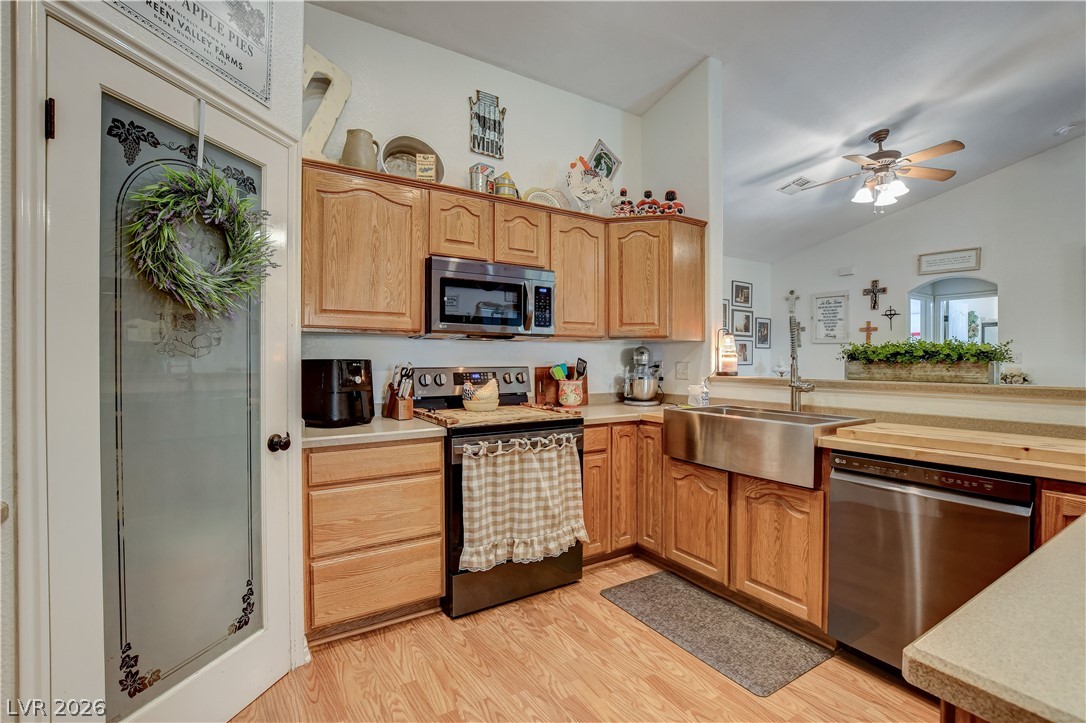 1374 Lake Valley Drive Property Photo 19