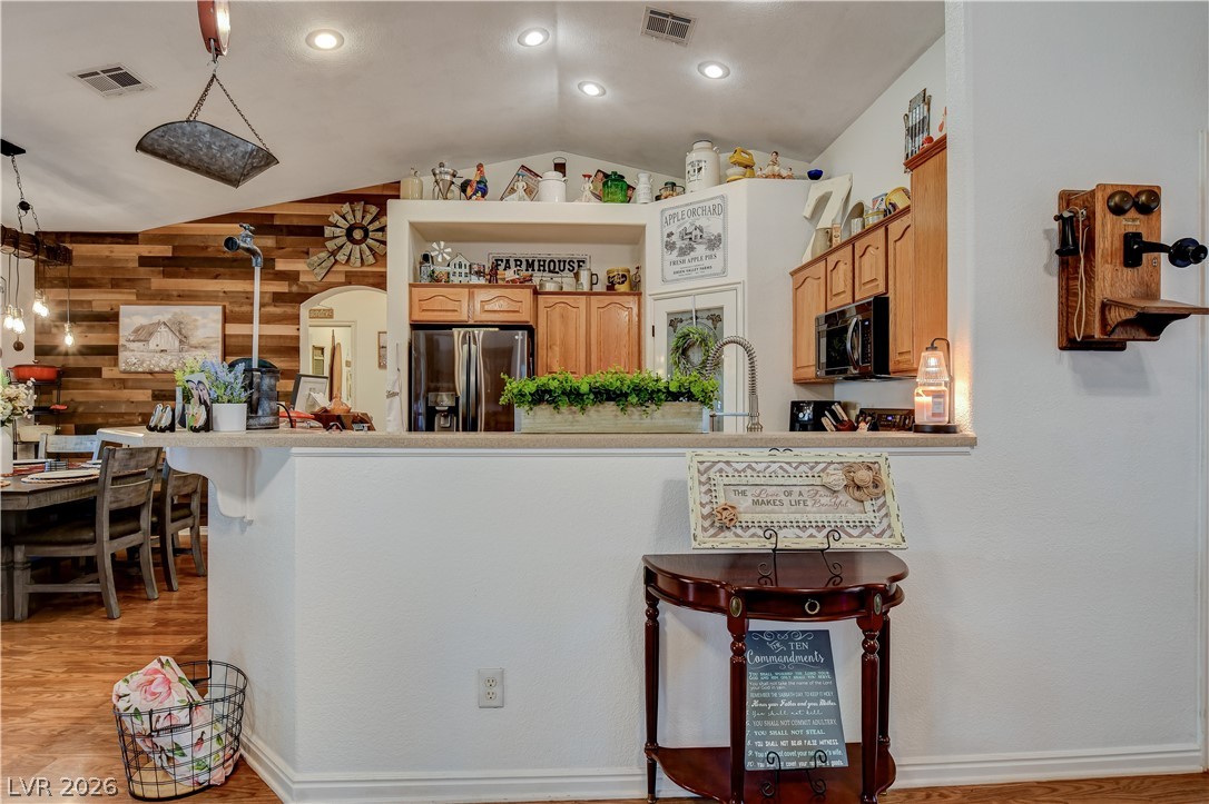 1374 Lake Valley Drive Property Photo 21