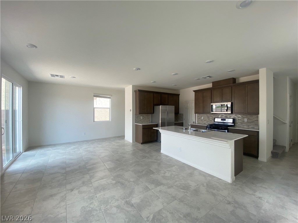 5833 Holbeche Street Property Photo 3