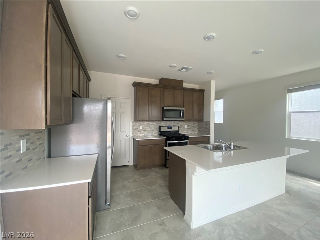 5833 Holbeche Street Property Photo 6