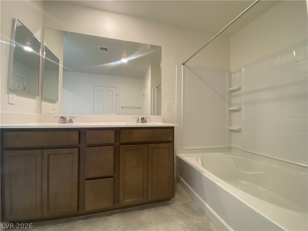 5833 Holbeche Street Property Photo 16